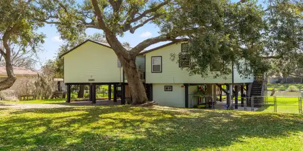 1225 Private Road 652