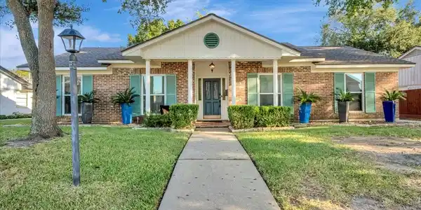 1710 San Sebastian Lane