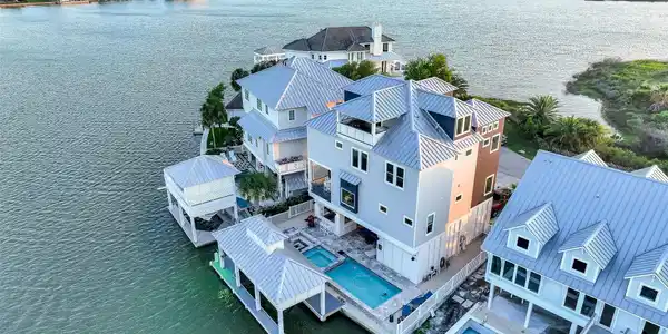 3430 Treasure Circle