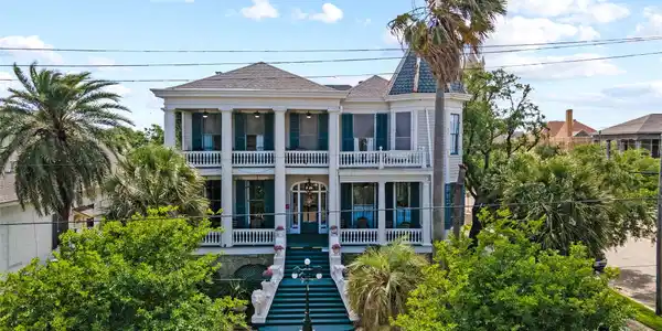 1103 33rd Street
