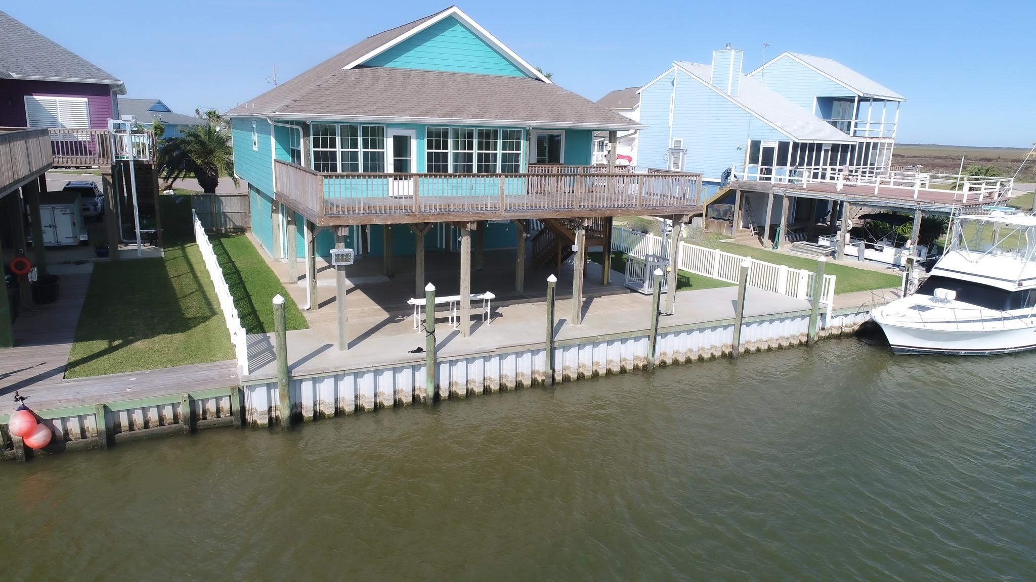 Image 2: Spectacular Property w/ Vessel Parking