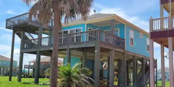 2917 Tropicana Court