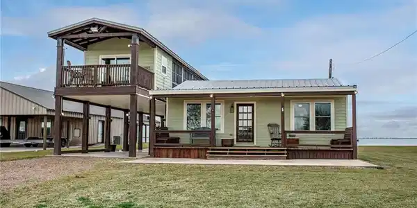 1067 County Road 307 N