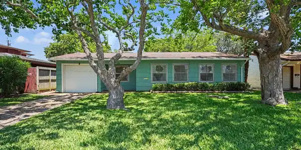 126 Bonita Avenue
