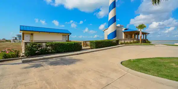 3022 Coastal Springs Loop