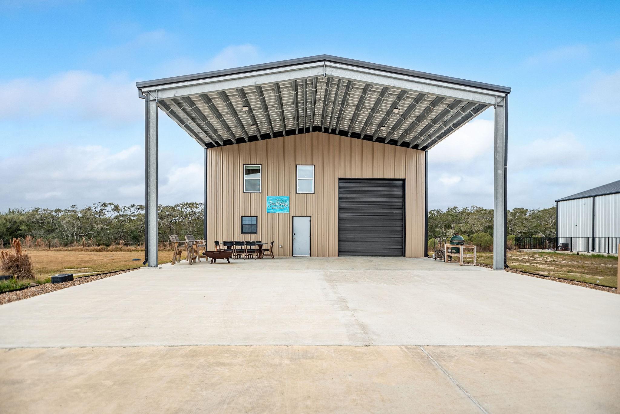 Image 2: Double Driveway with 25' x 40' Extension for Cover