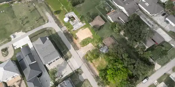 2588 Cliff Drive