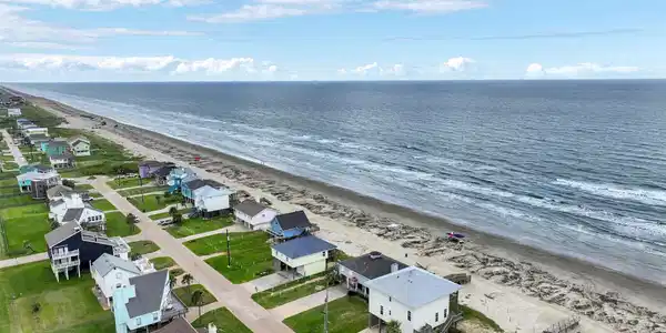 Image 4: Karankawa subdivision is a small beachside communi