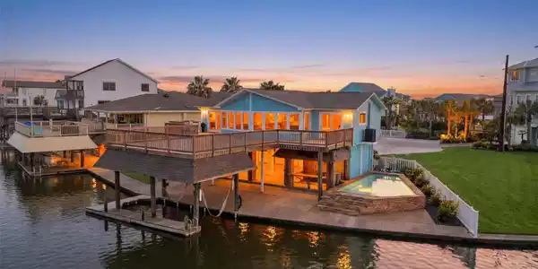 1326 Hawaii Drive