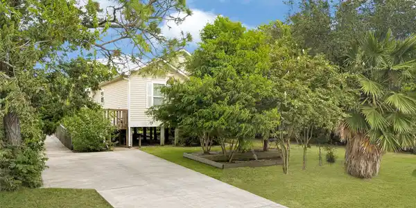 Image 3: Welcome Home!