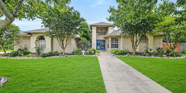 2810 Swallow Lane