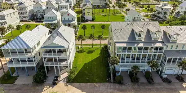 Image 2: This double lot is the perfect place to build your