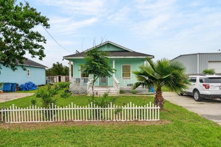 1824 Highway 35 S