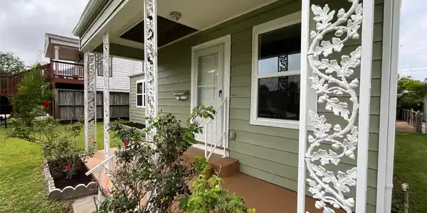 4806 Alamo Drive