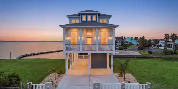 107 Gulf Drive
