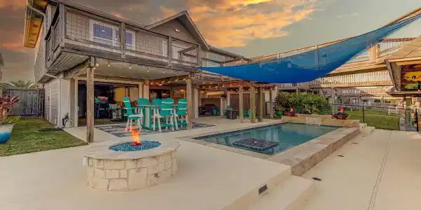 1121 Redfish Street