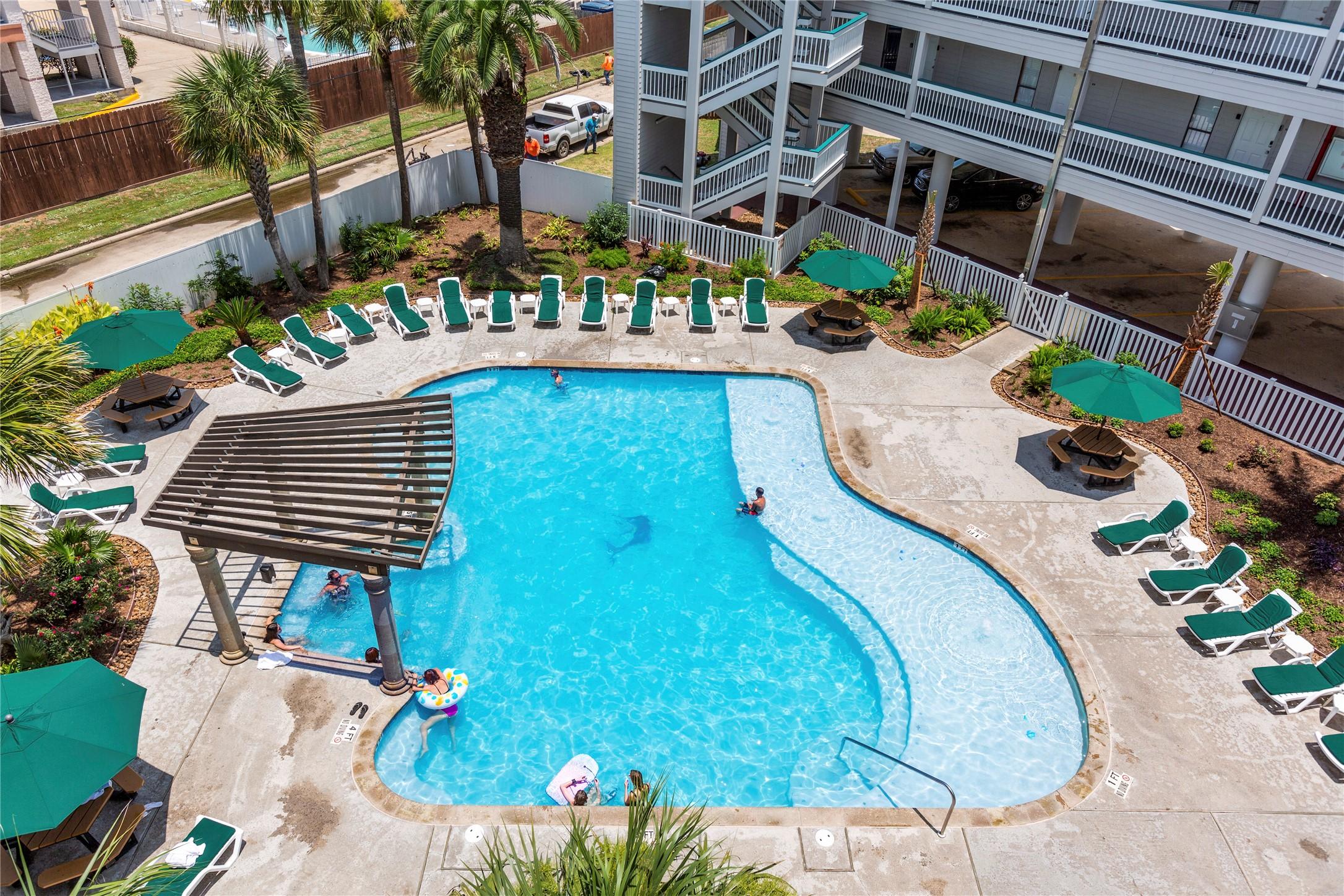 Image 3: One of Two Beautiful Sparkling Pools