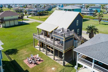 2932 Lakeside Drive