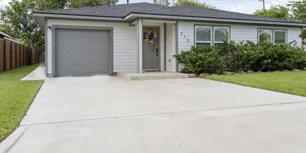 118 Tuna Street