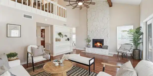 13684 Mutiny Lane