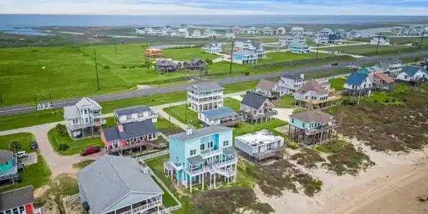 Image 4: Welcome Home! Beach Front Home!