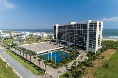 1401 E BEACH Drive