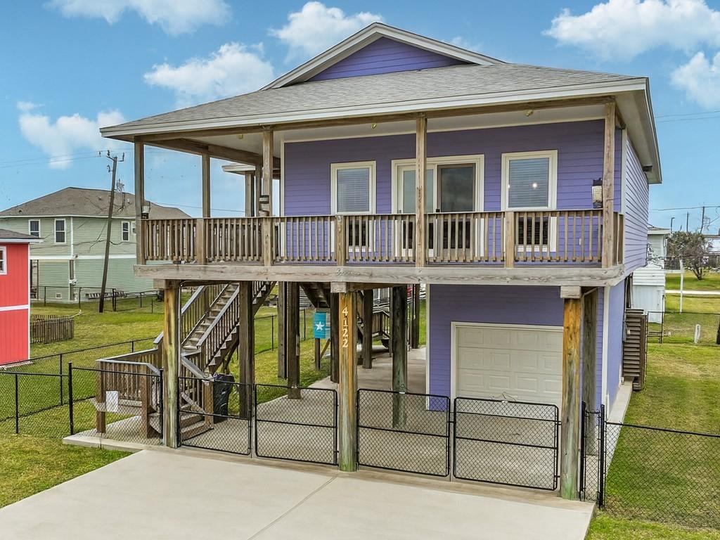 Image 2: Welcome to your beautiful oasis in Jamaica Beach!