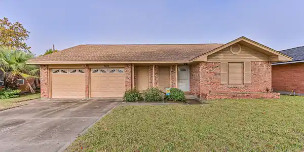 7010 Yucca Drive