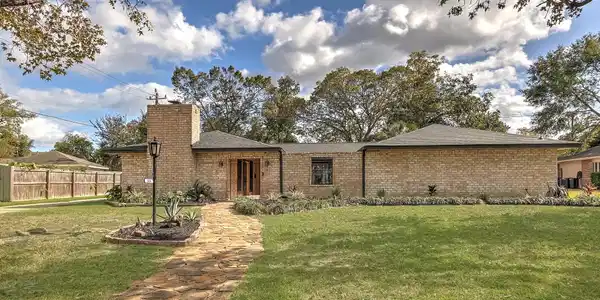 1426 Antigua Lane