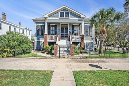 902 Winnie Street