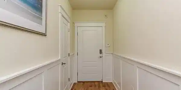 Image 3: Entry Hall