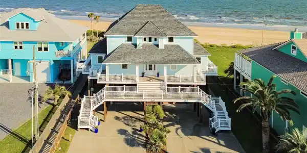 3232 Gulf Castle Drive