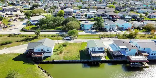 74 Bayou Vista Dr