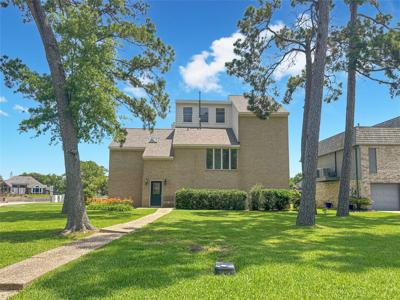 3203 Bayou Drive