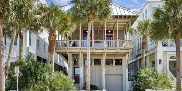 2653 E Seaside Drive