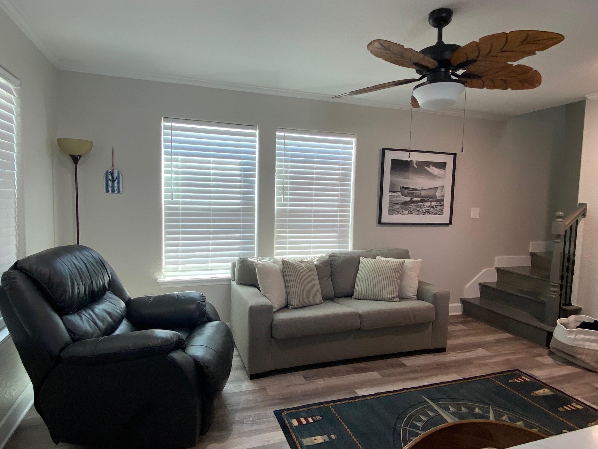 Image 3: View of Living Area from Kitchen