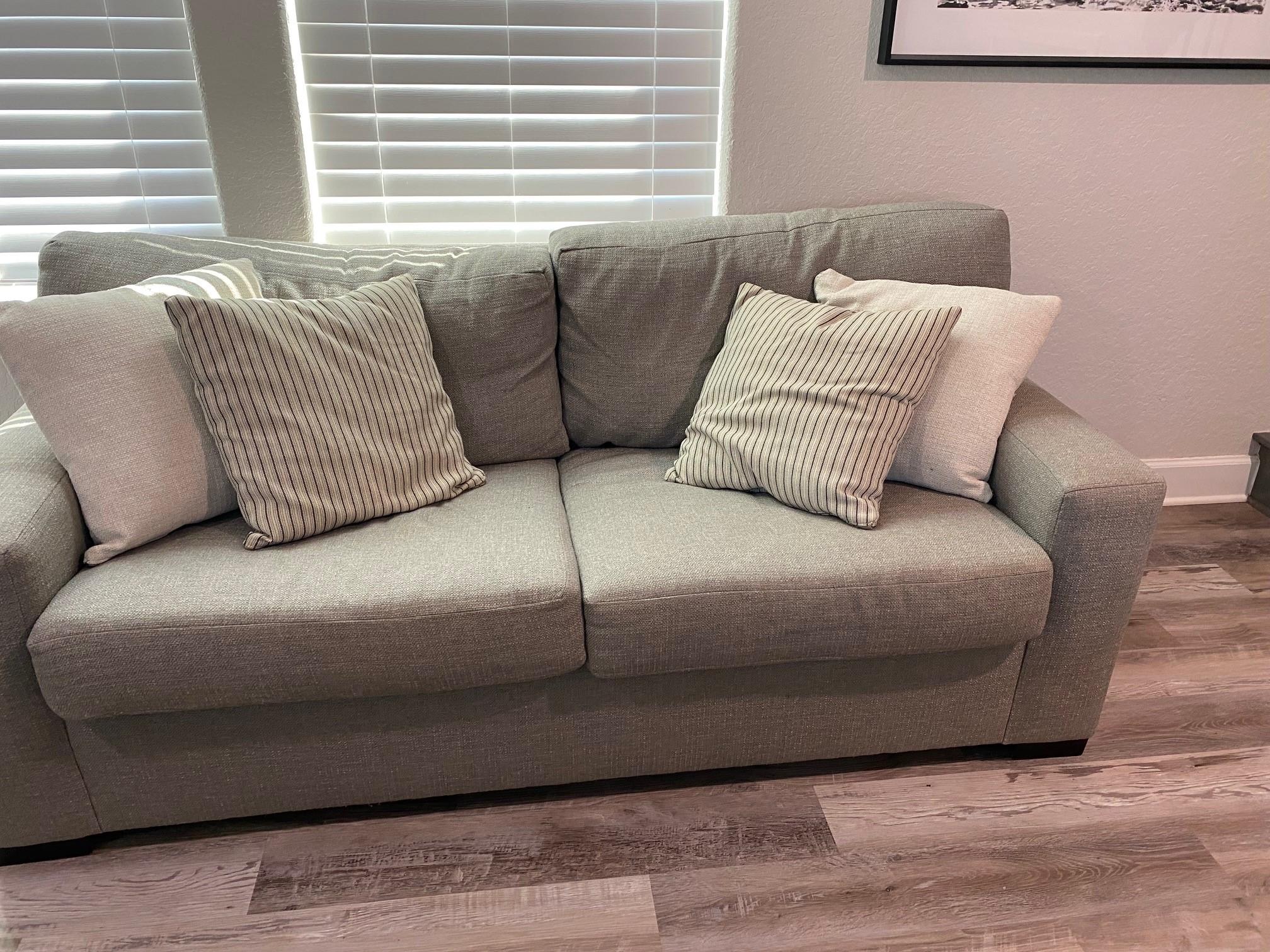 Image 4: Sleeper Sofa in Living Area