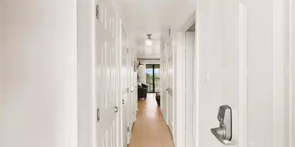 Image 2: Foyer