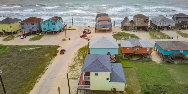 Image 2: Near the beach