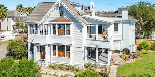 802 16th Street