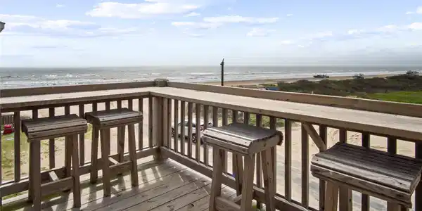 812 S Crystal Beach Road