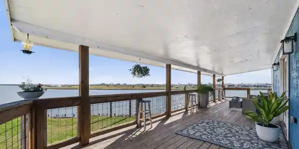 Image 3: Incredible patio views