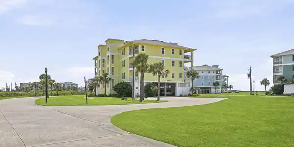 Image 2: This 2nd-floor condo is tucked inside the sought-a