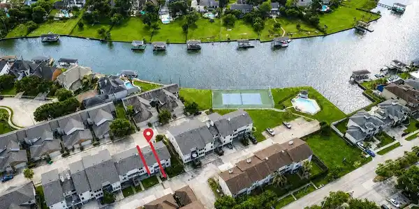 2020 Harbour Drive