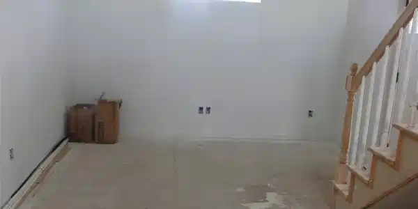 Image 2: Living Room.