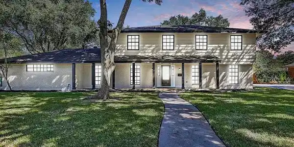 2516 Meadow Lane