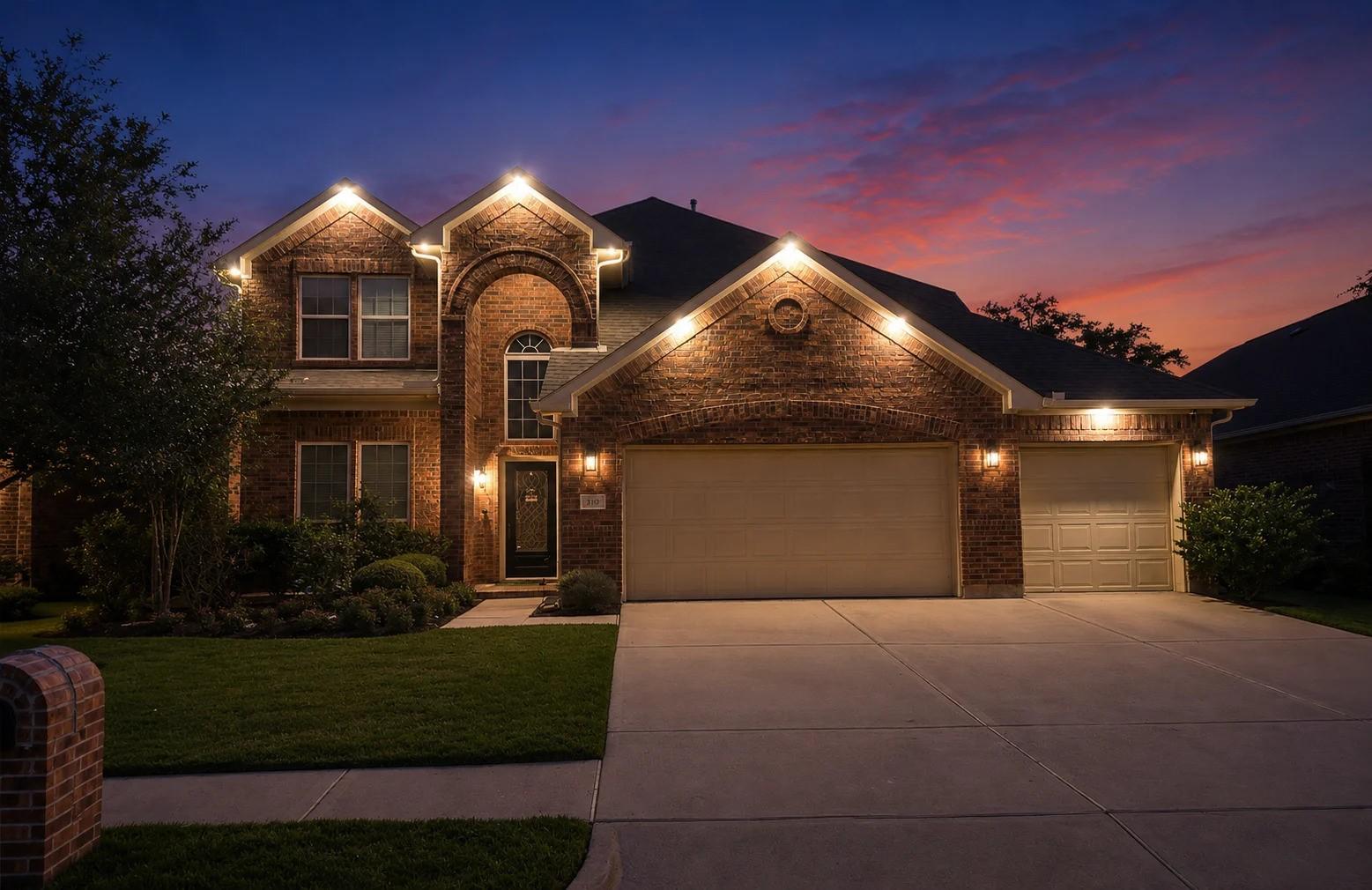 Image 4: Exterior home lighting at night