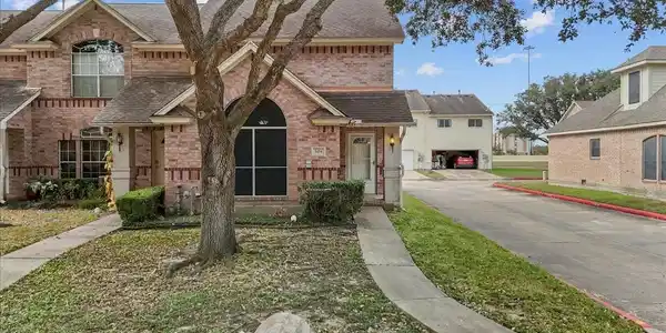 1414 Cypress Cove Street