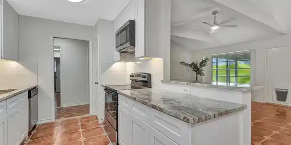 851 Seafoam Road