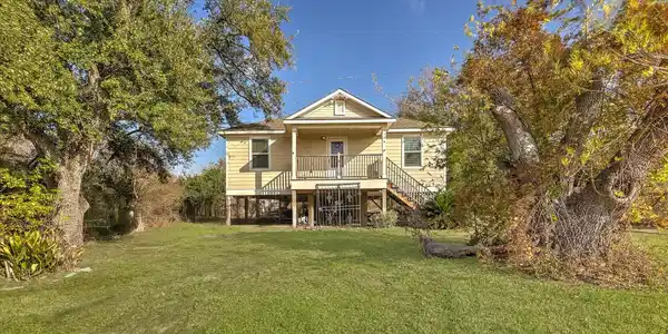 104 Macarthur Street